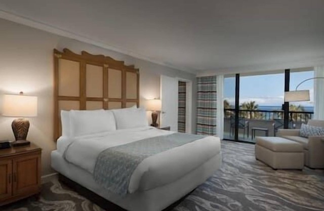 Marriott's Maui Ocean Club Resort & Spa, Hot Tub!