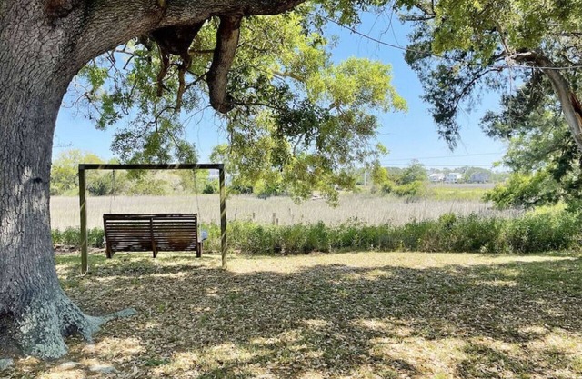 Marsh Magic 2 Bed 1 Bath Beach House w Marsh View