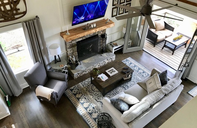 Mashburn Mountain Lodge-River and Mountain Views-Lake Rabun