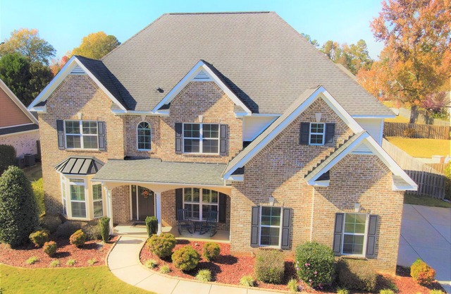 Master's enthusiasts- Sleeps 12, private pool, fishing, kayaking, tennis, sports