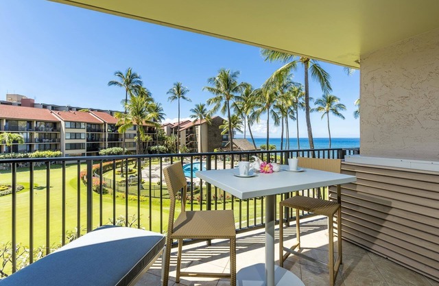 Maui Escape – Whale Watching & Ocean Views from a Chic Remodel! No Resort Fees!