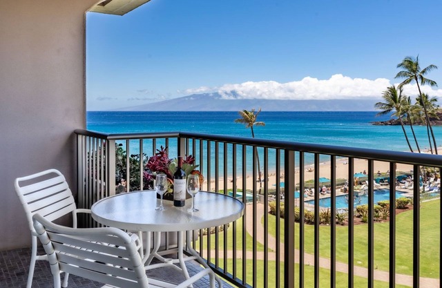 Maui Resort Rentals: The Whaler - 2 Total Bedrooms, Gorgeous 5th Floor Ocean, Black Rock, and West Maui Mountain Views!