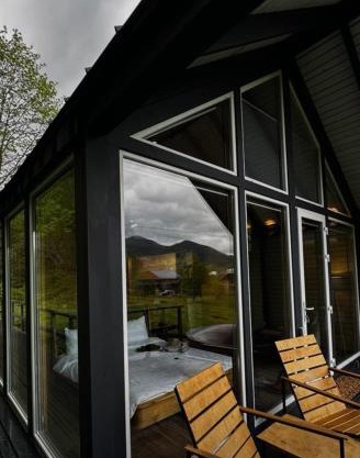 Mayak Chalet Resort модульний будиночок