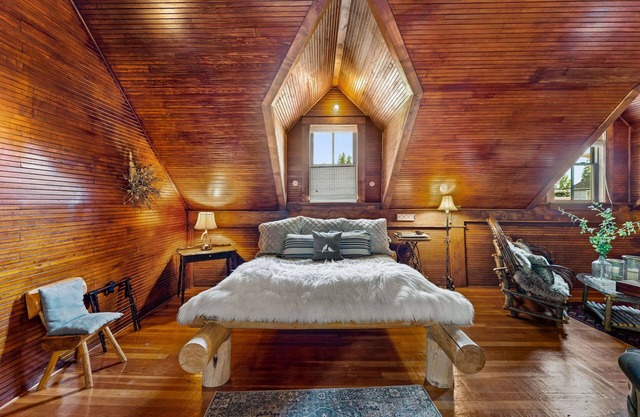 Mccloud Mercantile Hotel