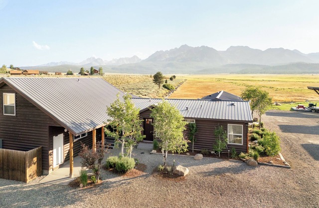 Meadow Creek Suite #09