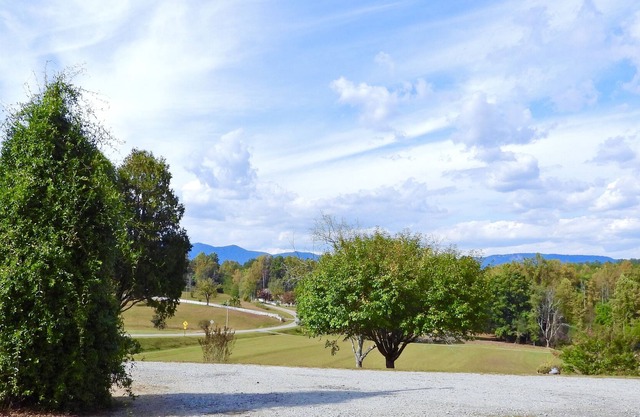 Meadows and Mountains Cottage