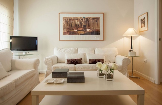 Medina Apartment with Garage 3 pax historic district