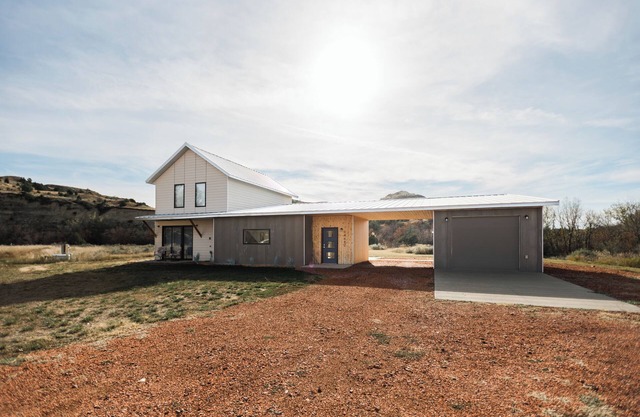 Medora Cabin at the Trailhead of the Maah Daah Hey near TRNP