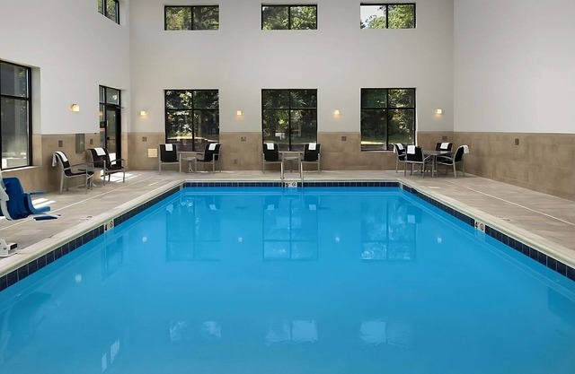 Meet Modern Comfort in Athens! Indoor Pool, Free Breakfast, Pets Allowed!