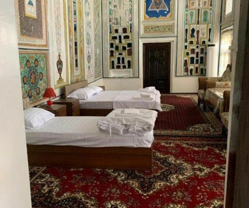 Mekhtar famili 18th century old hause historical UNESCO HERITAGE List 1 minutes to Bukhara Old Town Square Est-Since 1826 for Walk in Guest PARKING, COZY ROOM, BEST LOCATION AND STRONG WIFI