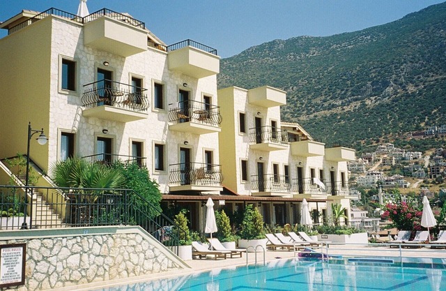 Melissa Penthouse at the Emir