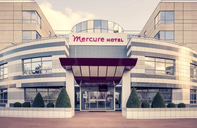 Mercure Paris Massy Gare TGV