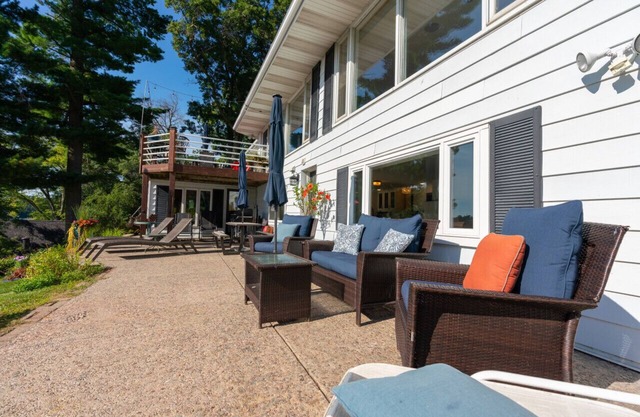 Mermaid Bay Getaway on Lake Wissota