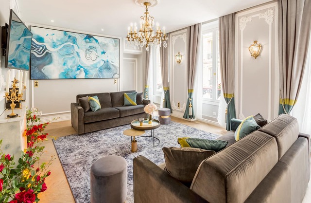 Merveil - Signature Suite - Louvre - Victoria