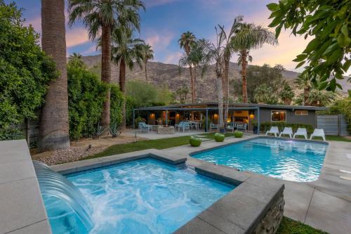 Mesa Mid-Century by ACME House Company