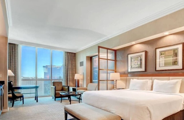 MGM Signature-36-603 Strip View Jacuzzi Studio