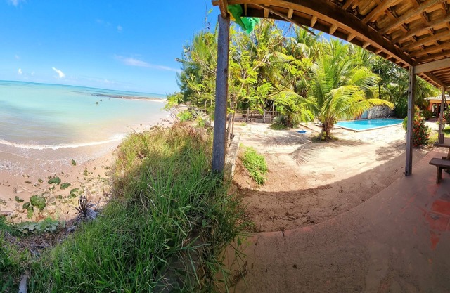 MH paradise with amazing pool, large barbecue by the sea, lots of space