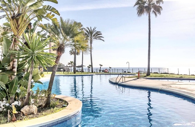 MI CAPRICHO C16 Luxury apartment on the beachfront