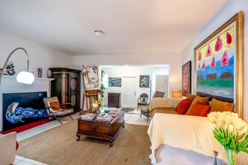 Miami Cheerful 4 bedroom home with free parking