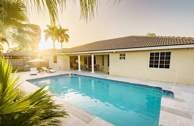 MIAMI “Magic City Getaway” 4/3 W/ Pool