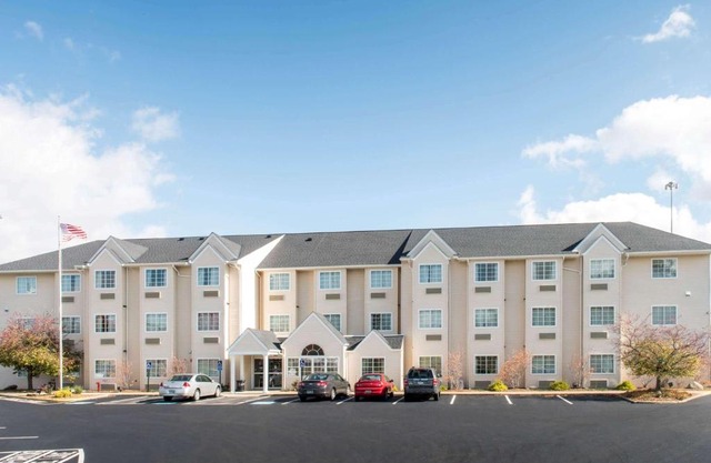 Microtel Inn and Suites North Canton