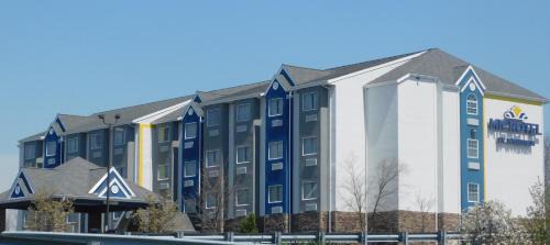 Microtel Inn & Suites by Wyndham Wheeling at The Highlands