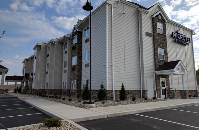 Microtel Inn & Suites by Wyndham Clarion