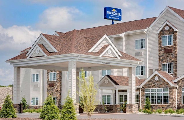 Microtel Inn & Suites by Wyndham Clarion