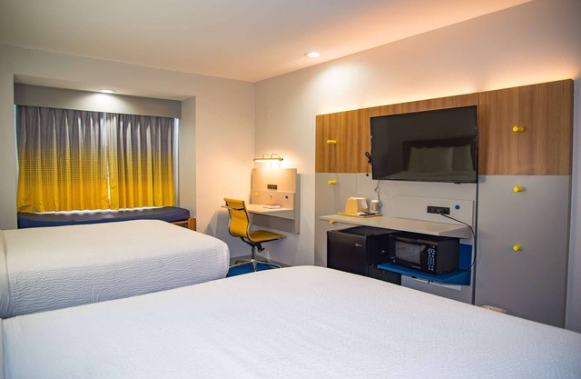 Microtel Inn & Suites by Wyndham Daphne/Mobile