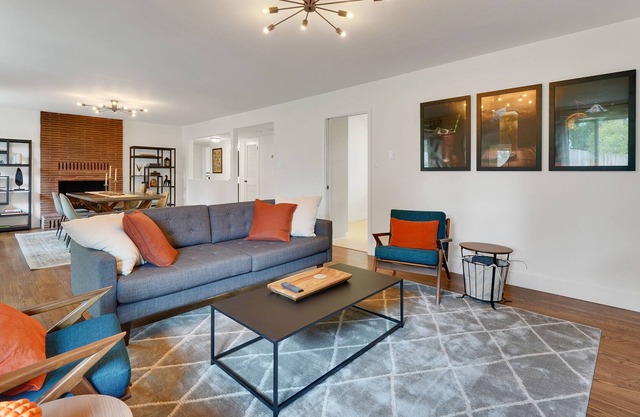 Mid Century Gem in Amador Wine Country