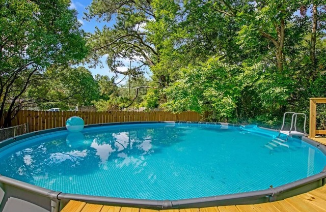 Midcentury Modern-Hot Tub & Pool- Retro Retreat