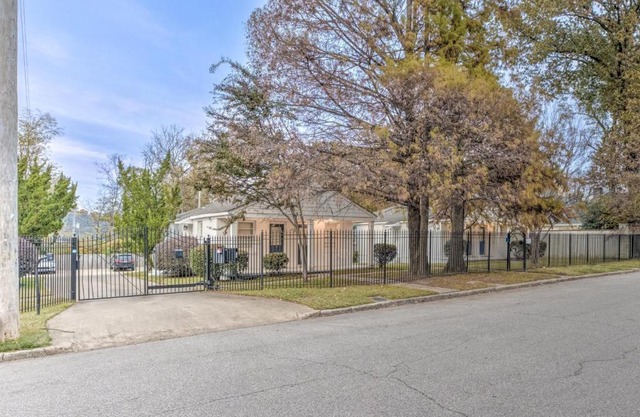Midtown Gated Cottage w Parking Near Overton Square