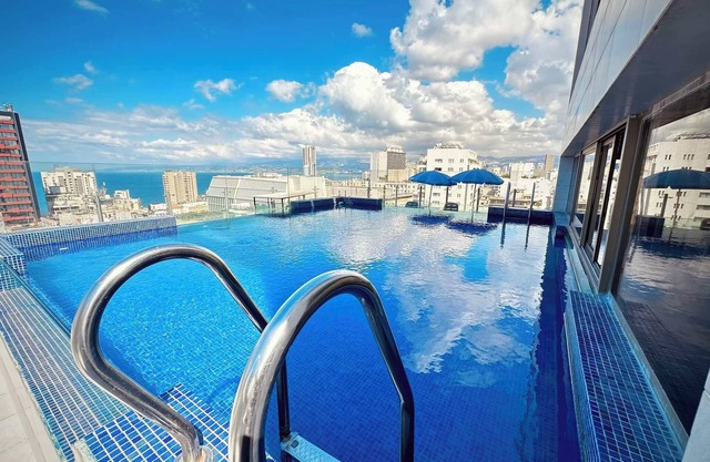 MidTown Hotel & Suites