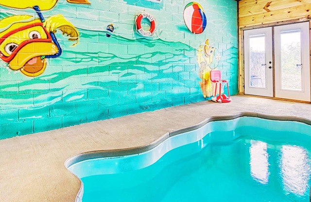✨Mighty Duckster✨ Prv Pool, Hot Tub, A+ Views, Firepit, Dog-friendly