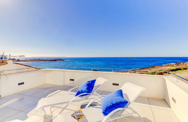 Migjorn Cel Seafront for four people