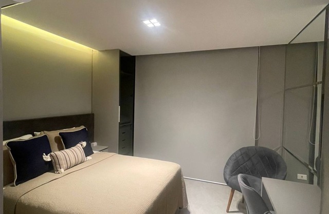 MILAN APARTMENT