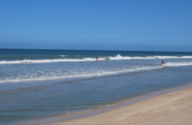 Miles Of Private Beach Front Condo With Heated Pool