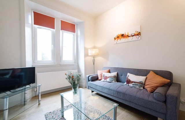 Milton · Beautiful Holyrood Park Apartment -Near Royal Mile