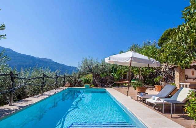 Minifinca in the mountains with salt water pool