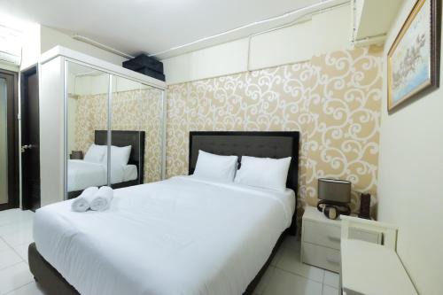 Minimalist Studio at Kebagusan City Apartment By Travelio