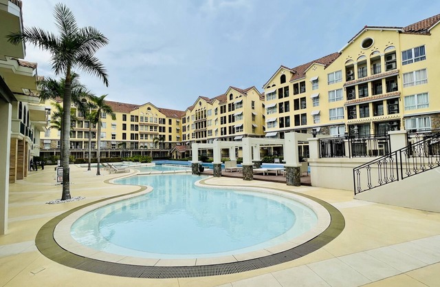 MINIMALIST, STYLISH, ELEGANT — 2BR CONDO AT AMALFI OASIS
