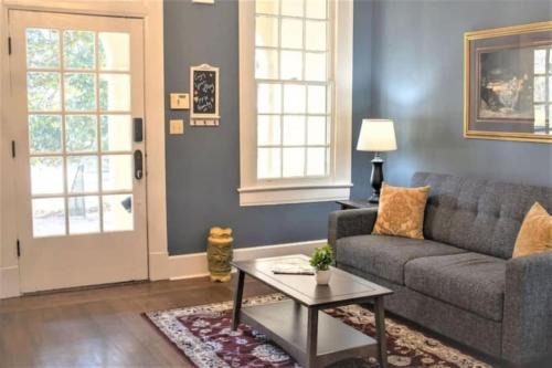 Mins to ASU & Downtown- Foxy on Felder