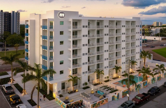 Mint House St. Petersburg - Downtown