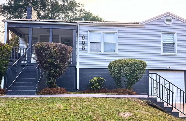 Minutes from Birmingham and Hoover! Enjoy with Family for Fun & Fellowship