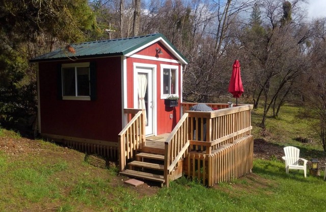 Minutes to Sequoia & Kings Canyon Nat'l Parks Wi Fi, & No Cleaning Fee