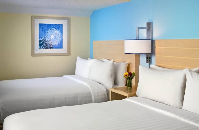 Minutes to Vulcan Park and Museum! 2 Large Suites W/ Kitchens! Pets Allowed!