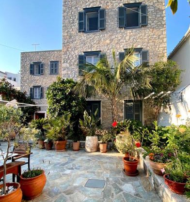 Mistral Hotel