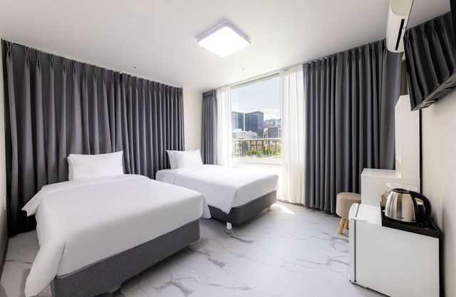 MJ HOTEL JONGNO