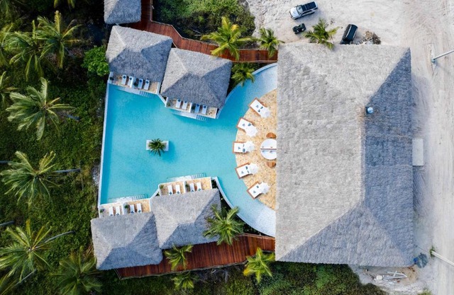 MKNI Hotel - Ikaika Makani Experience