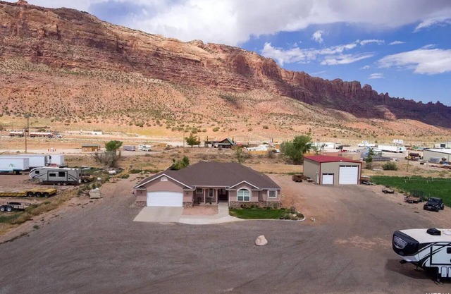 MO'ABventures Canyonlands National Park 9 beds 6 bath .7 acre Parking UTV'S nn